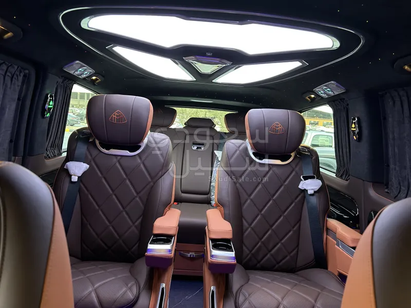 2025 مرسيدس - بنز فيتو