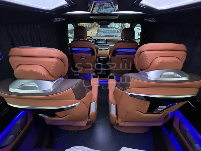 2025 مرسيدس - بنز فيتو