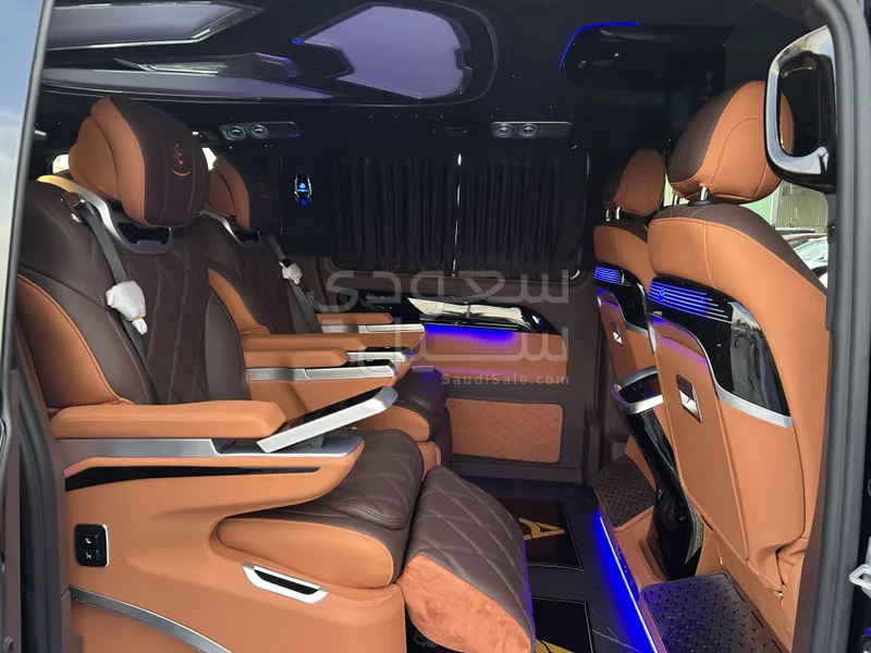 2025 مرسيدس - بنز فيتو