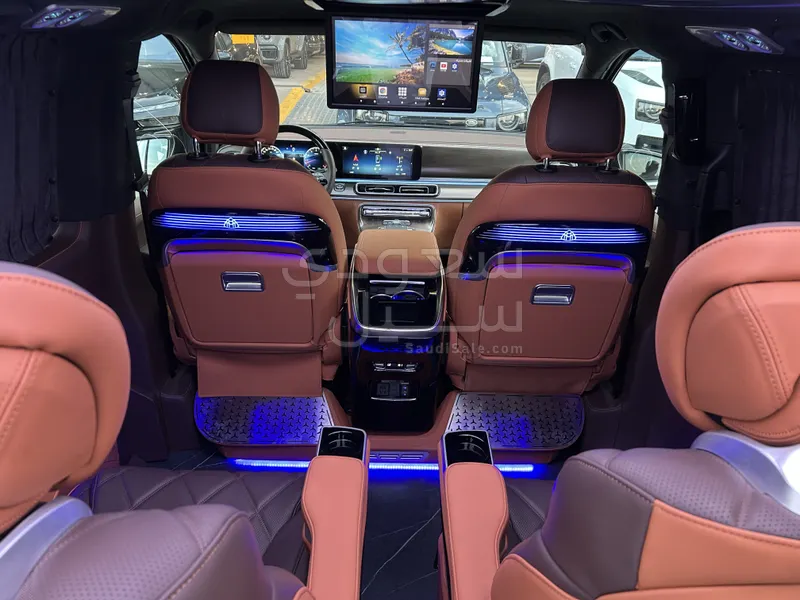 2025 مرسيدس - بنز فيتو