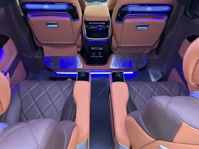 2025 مرسيدس - بنز فيتو