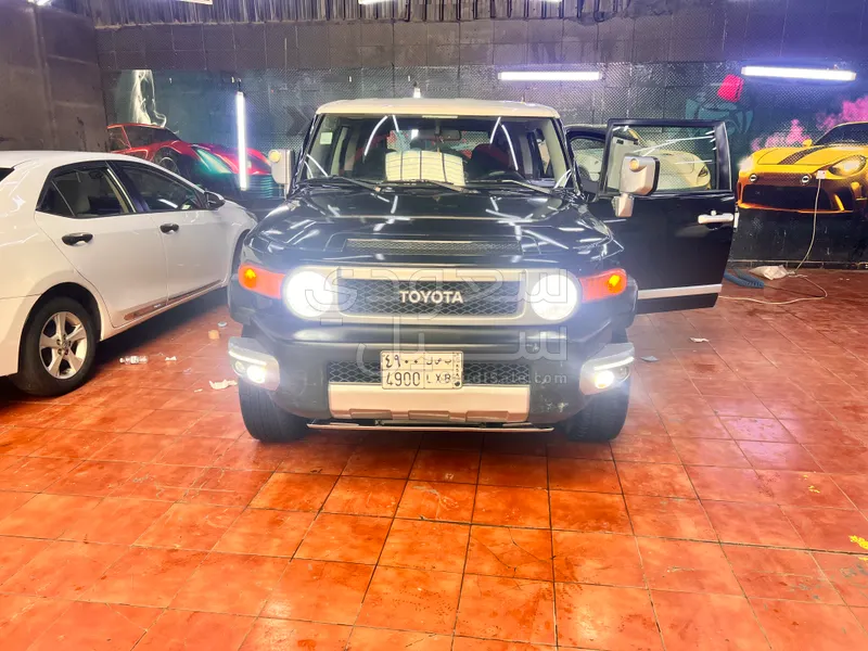 2011 Toyota FJ Cruiser 2