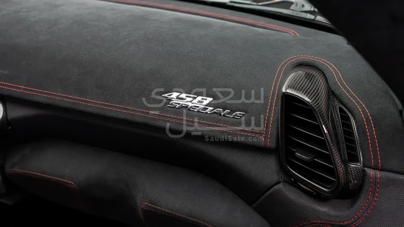 2014 فيراري 458 سبيشل