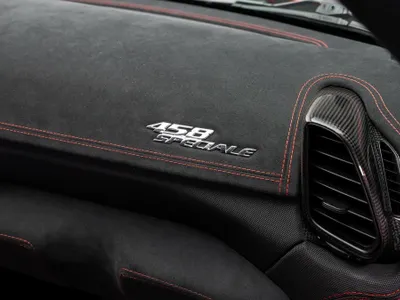 2014 فيراري 458 سبيشل