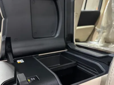 2025 تويوتا لاند كروزر جي اكس ار4