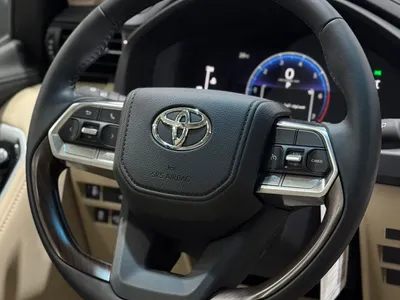 2025 تويوتا لاند كروزر جي اكس ار4