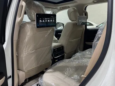 2025 تويوتا لاند كروزر جي اكس ار4