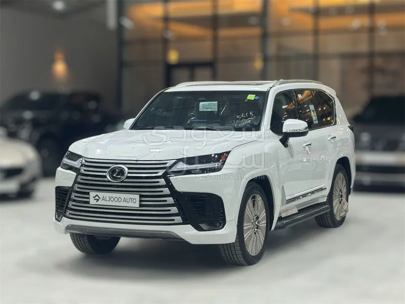 2025 لكزس إل إكس 600