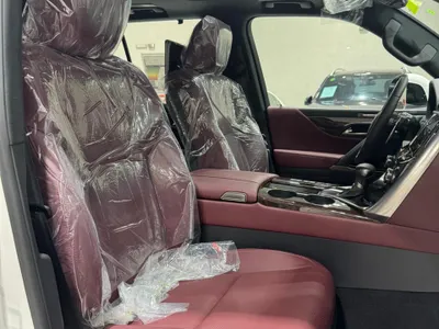 2025 لكزس إل إكس 600