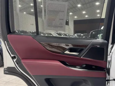 2025 لكزس إل إكس 600