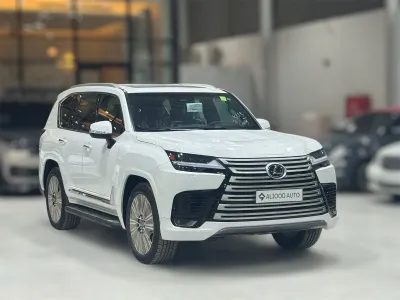 2025 لكزس إل إكس 600