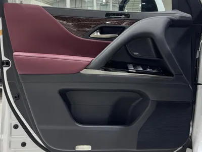 2025 لكزس إل إكس 600