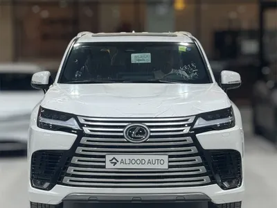 2025 لكزس إل إكس 600