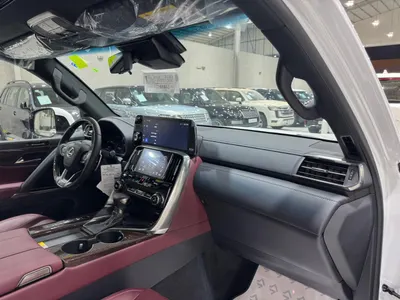 2025 لكزس إل إكس 600