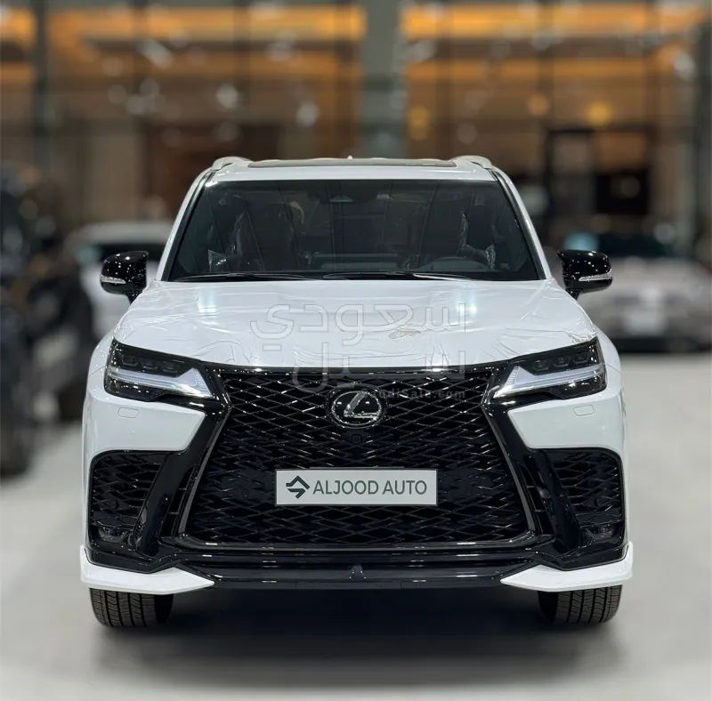 2025 لكزس إل إكس 600 إف