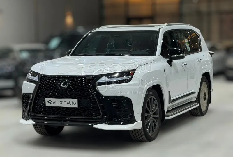 2025 لكزس إل إكس 600 إف