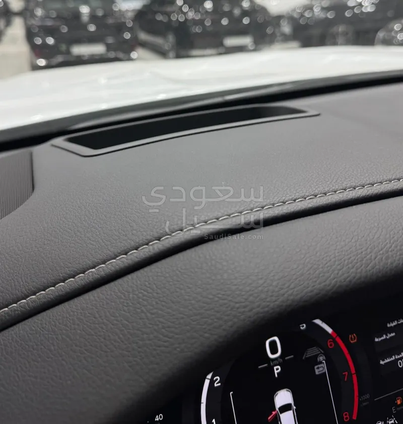 2025 لكزس إل إكس 600 إف