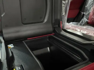 2025 لكزس إل إكس 600 إف