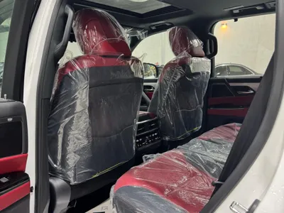 2025 لكزس إل إكس 600 إف