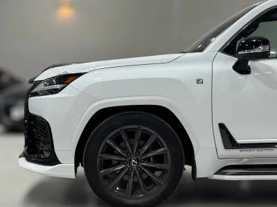 2025 لكزس إل إكس 600 إف