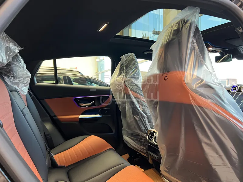 2025 مرسيدس - بنز جي إل سي 200 كوب