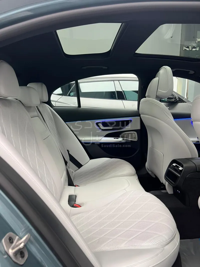 2025 مرسيدس - بنز إي 350