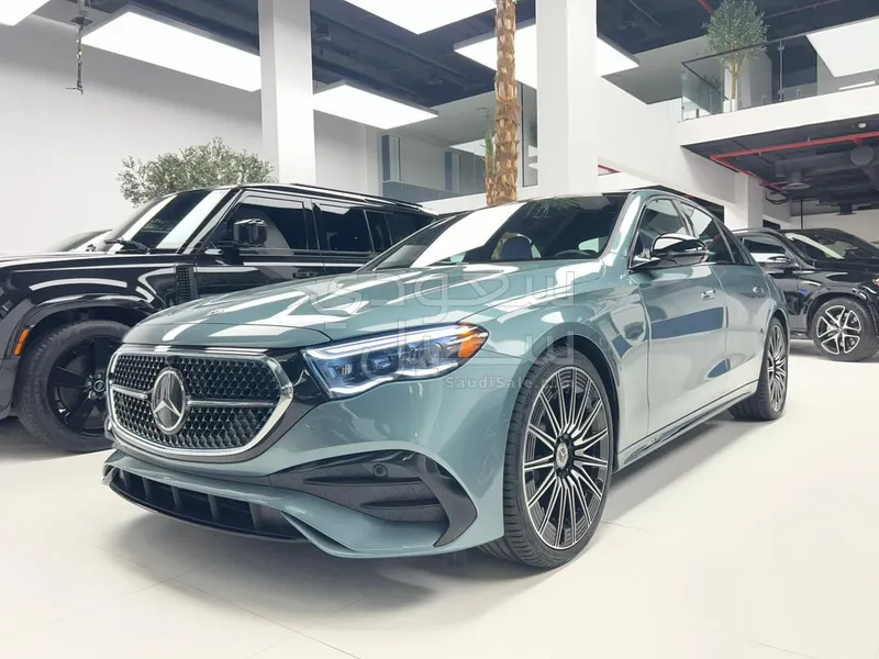 2025 مرسيدس - بنز إي 350