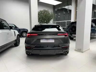 2024 لمبرجيني اوروس بيرفورمانتي