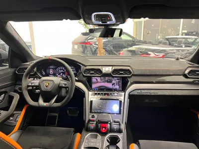 2024 لمبرجيني اوروس بيرفورمانتي