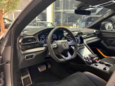 2024 لمبرجيني اوروس بيرفورمانتي