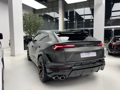 2024 لمبرجيني اوروس بيرفورمانتي