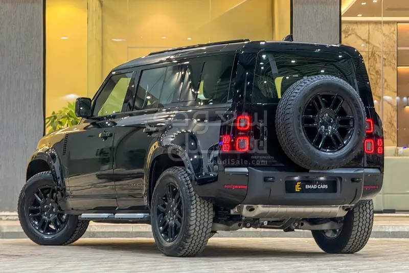 2026 لاند روفر ديفيندر اس اي