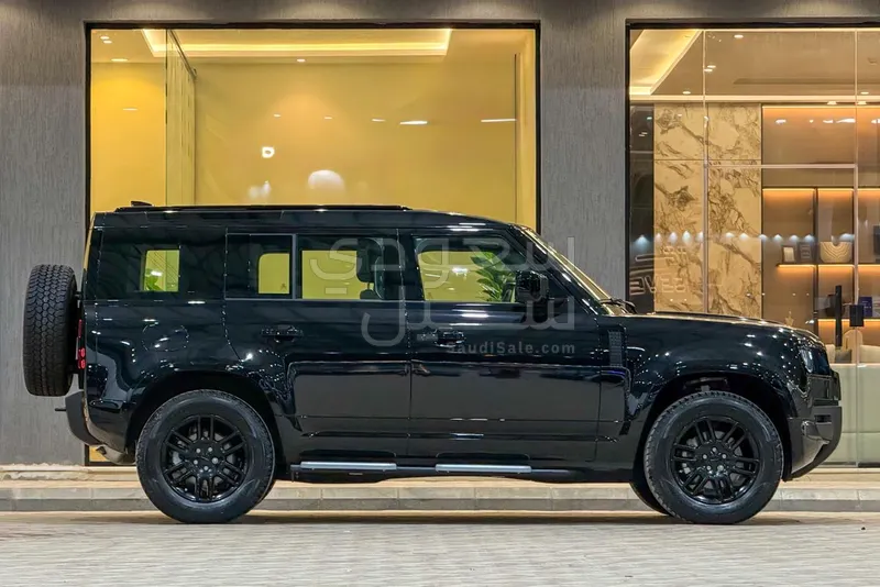 2026 لاند روفر ديفيندر اس اي