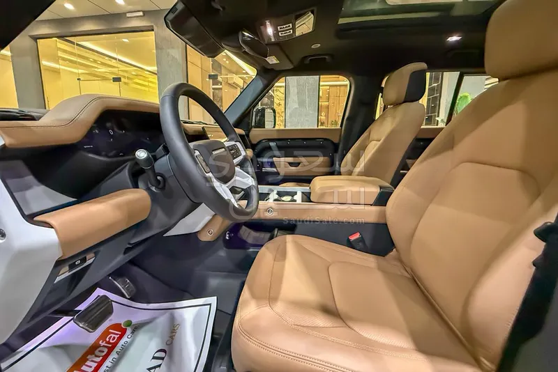 2026 لاند روفر ديفيندر اس اي