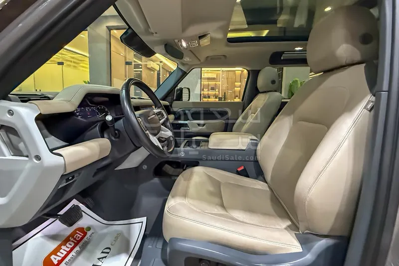 2023 لاند روفر ديفيندر اس اي