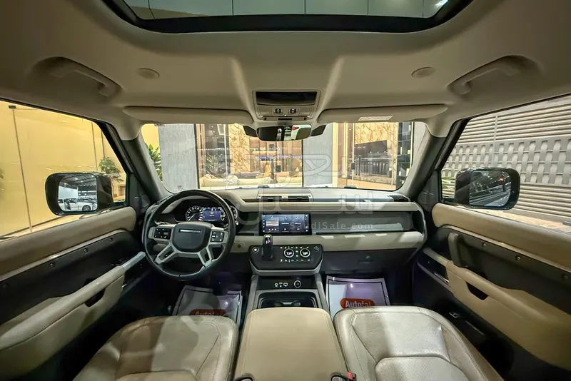 2023 لاند روفر ديفيندر اس اي