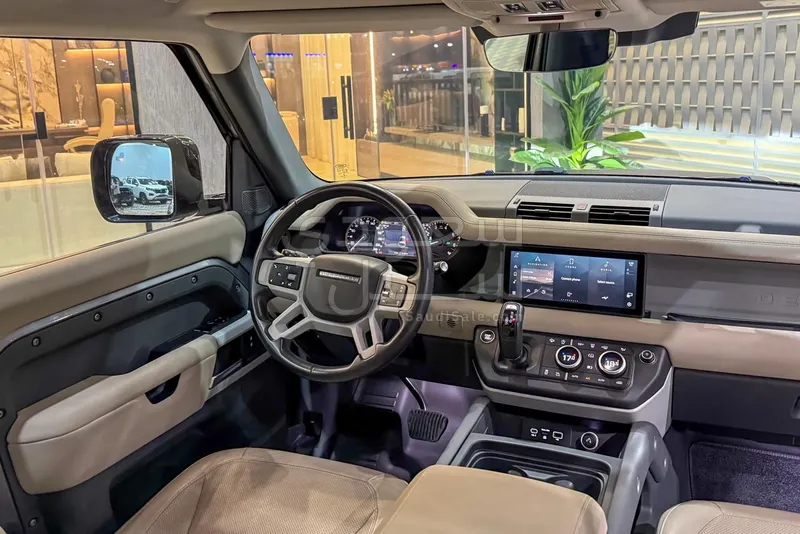 2023 لاند روفر ديفيندر اس اي