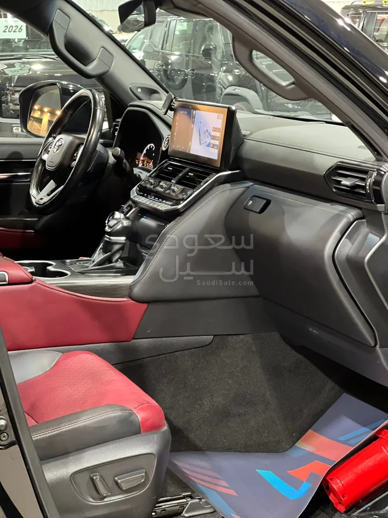 2023 تويوتا لاند كروزر جي ار سبورت