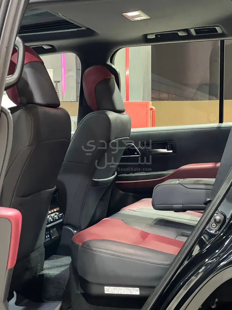 2023 تويوتا لاند كروزر جي ار سبورت