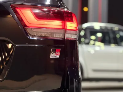 2023 تويوتا لاند كروزر جي ار سبورت