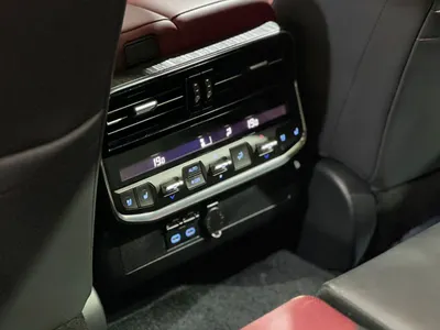 2023 تويوتا لاند كروزر جي ار سبورت