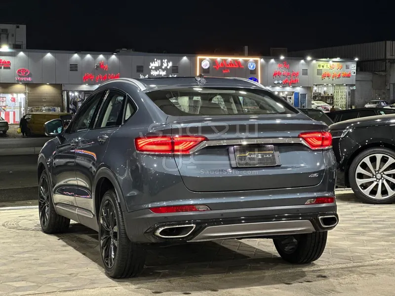 2022 جيلي توجيلا