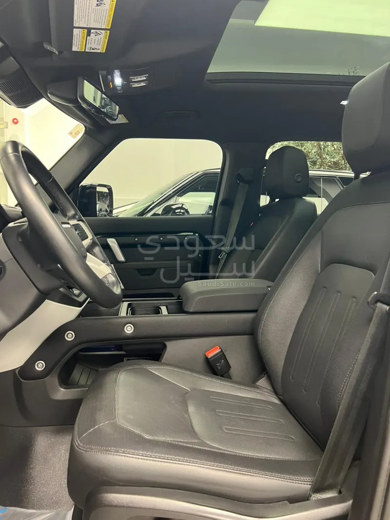 2022 لاند روفر ديفيندر اكس داينمك