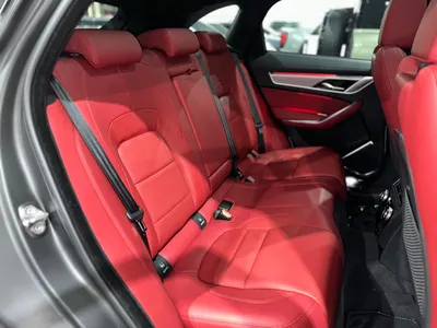 2024 جاكوار اف-بيس