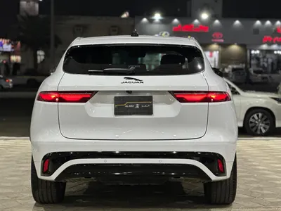 2024 جاكوار اف-بيس