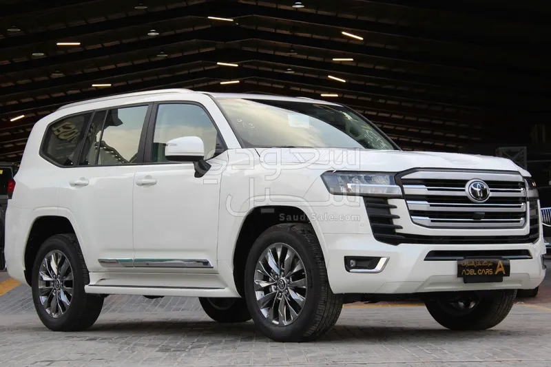 2025 تويوتا لاند كروزر جي اكس ار4