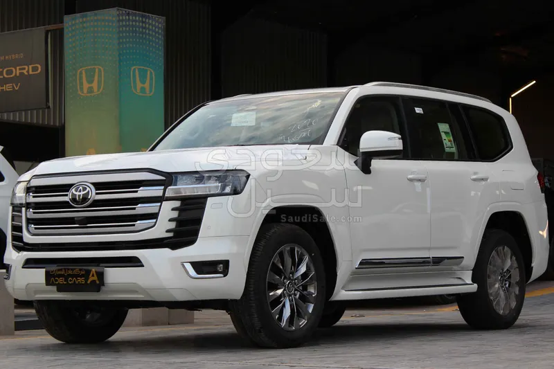 2025 تويوتا لاند كروزر جي اكس ار4