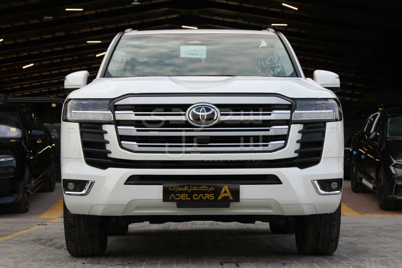 2025 تويوتا لاند كروزر جي اكس ار4