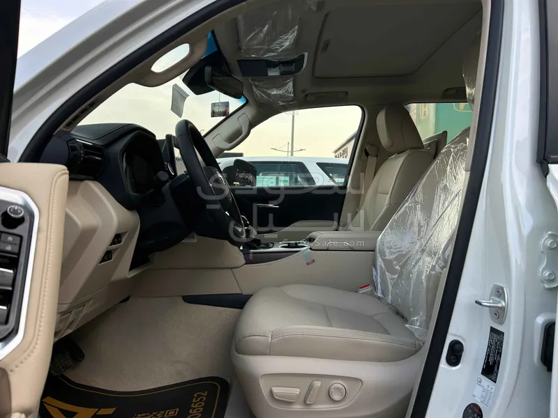 2025 تويوتا لاند كروزر جي اكس ار4