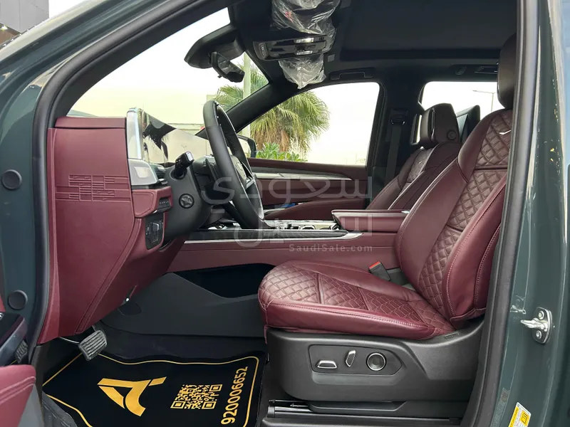 2025 كاديلاك اسكاليد بريميوم